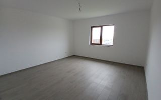 Duplex cu 5 camere in Dumbravita - Poză 9