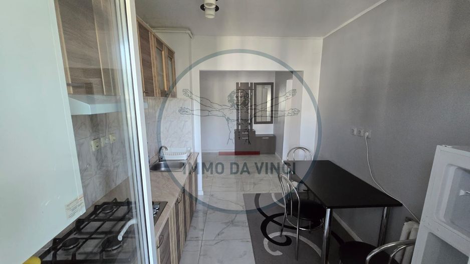 închiriez apartament cu două camere decomandate - Poză 6