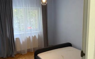 Apartament de 4 camere, 75 mp, decomandat, zona Golden Tulip - Poză 2