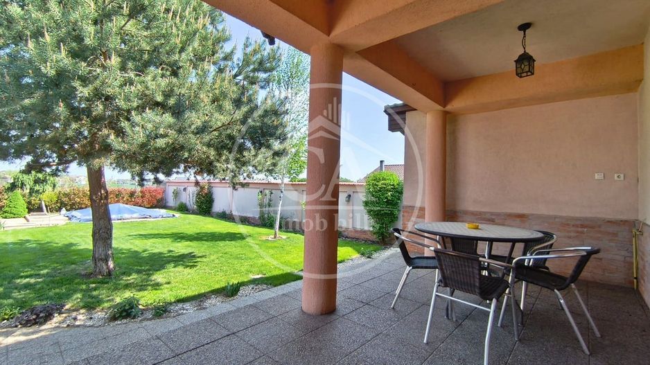Casa de inchiriat cu 4 camere si piscina in Santandrei, Bihor - Poză 8