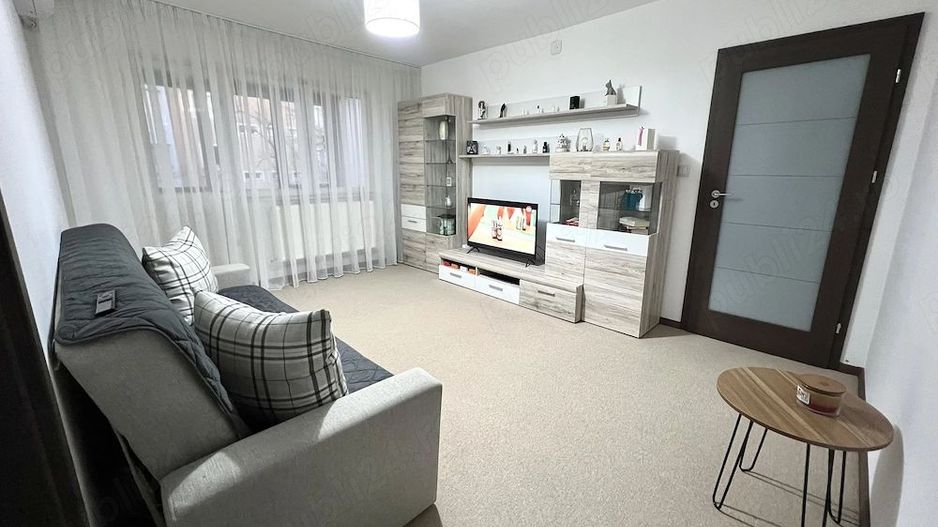 Apartament 2 camere, semidecomandat, zona Dacia, etaj 3 4, renovat, mobilat și utilat - Poză 5