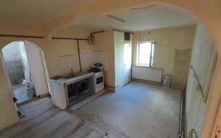 Apartament la pret de investitie, pregatit pentru renovare !! - Poză 1