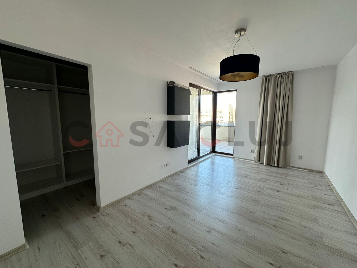 Apartament de lux, cu terasă generoasă – confort și rafinament în Gheorgheni - Poză 8