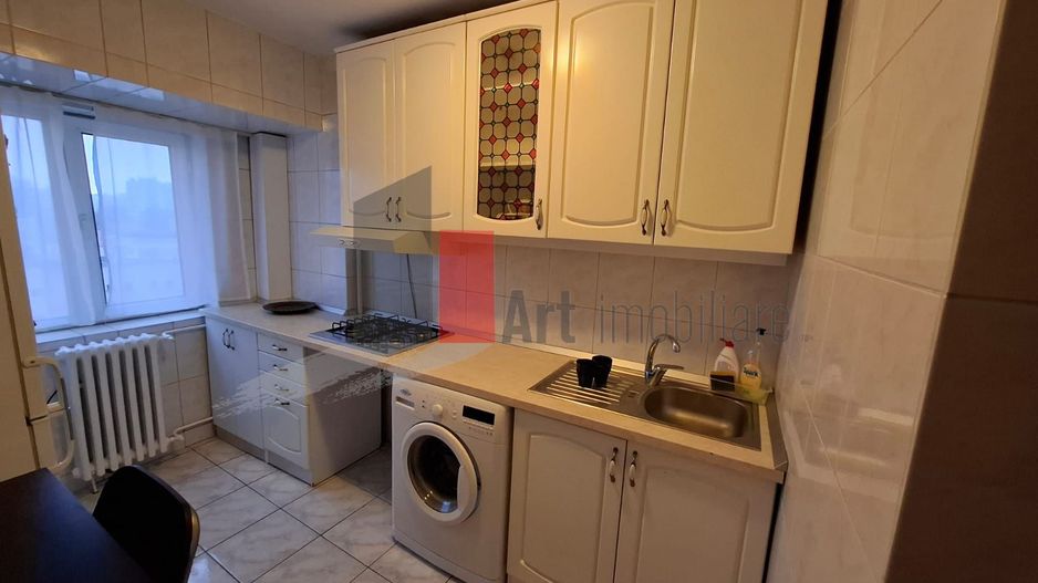 Apartament decomandat, 3 camere, Piața Alba Iulia, complet mobilat și utilat - Poză 2