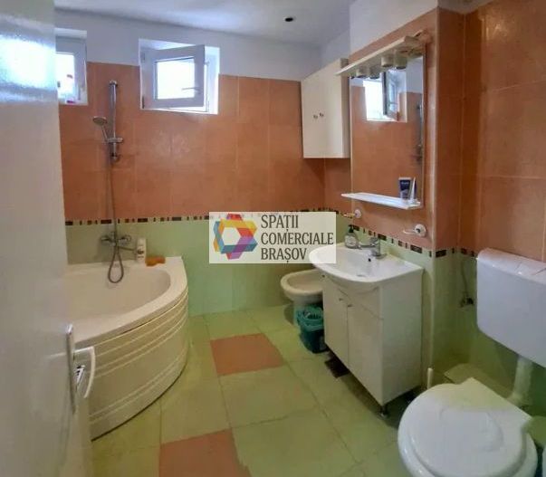 Apartament 3 camere de vânzare Brasov - zona Centrul Civic - 91 mp - plus-imo.ro - Poză 6