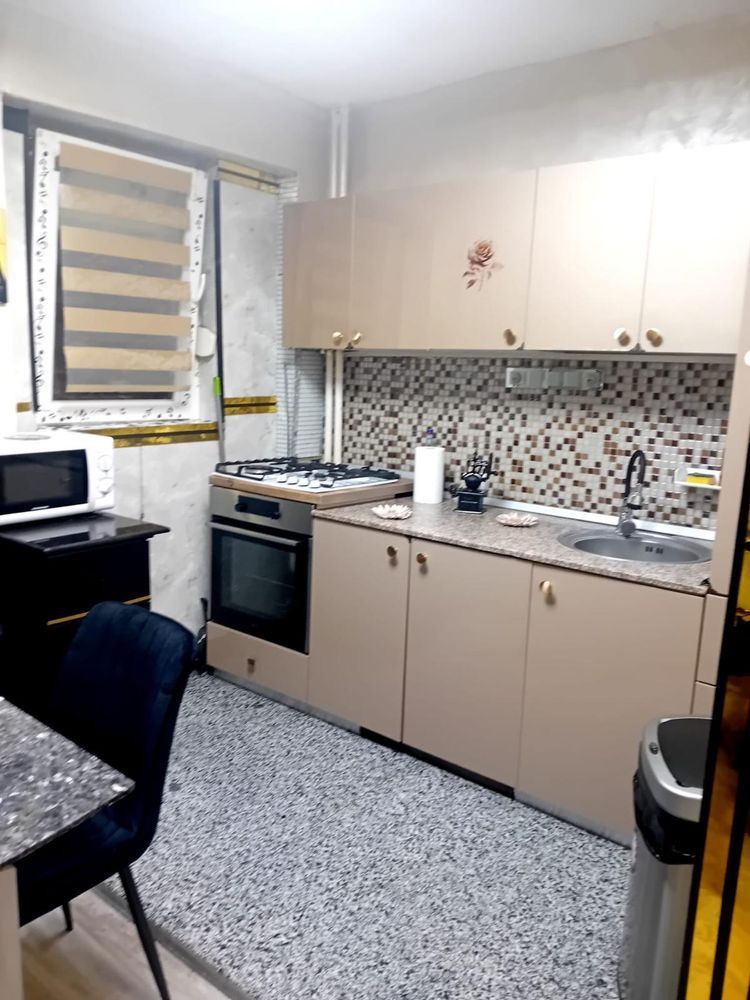 Vanzare garsoniera sect 2 - Poză 1