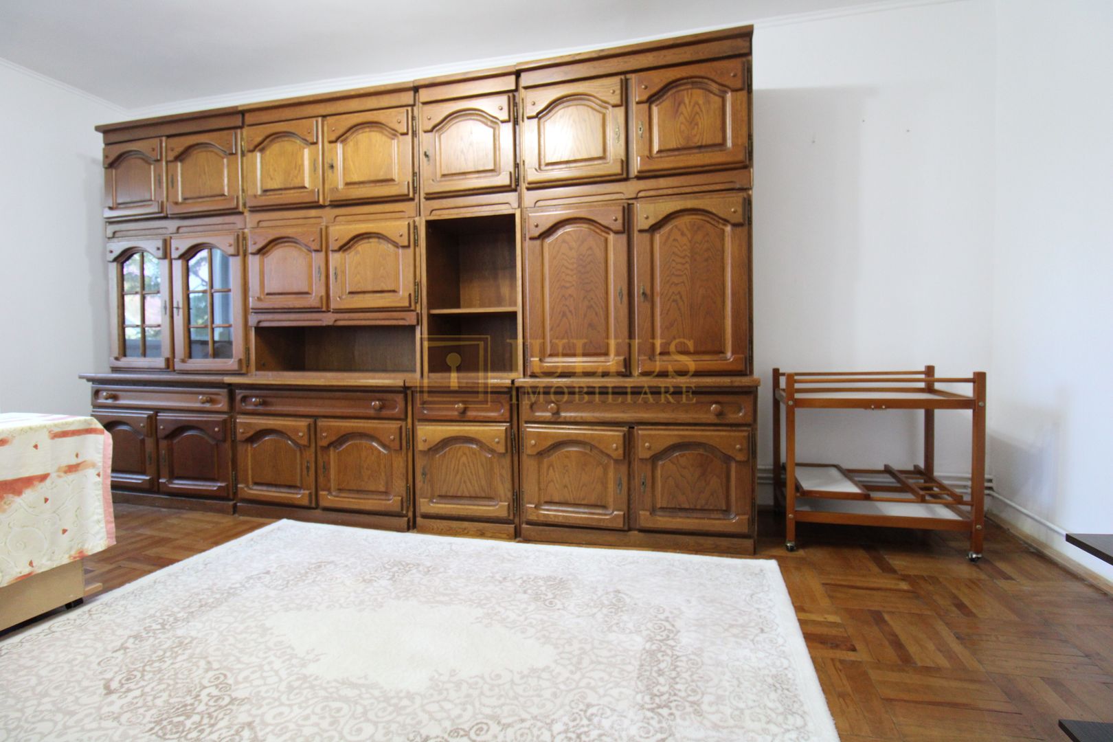 Zona Aradului, 3 camere + 2 bai, centrala proprie. - Poză 9