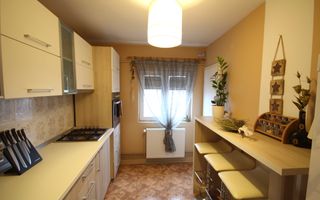 APARTAMENT DECOMANDAT - Poză 2