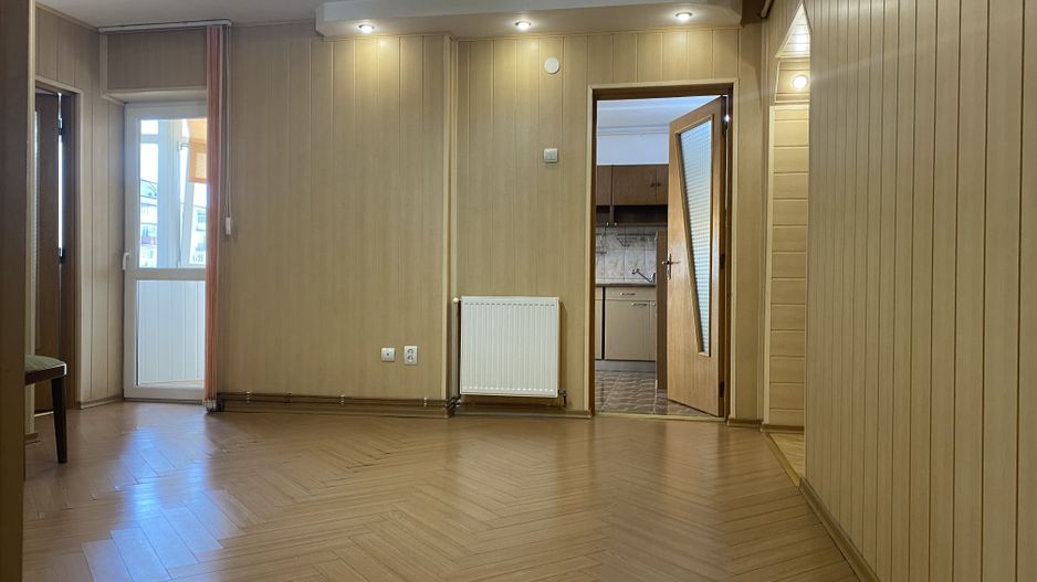 Vanzare apartament cu 4 camere luminos, vedere deschisă-Targoviste-M5 - Poză 8