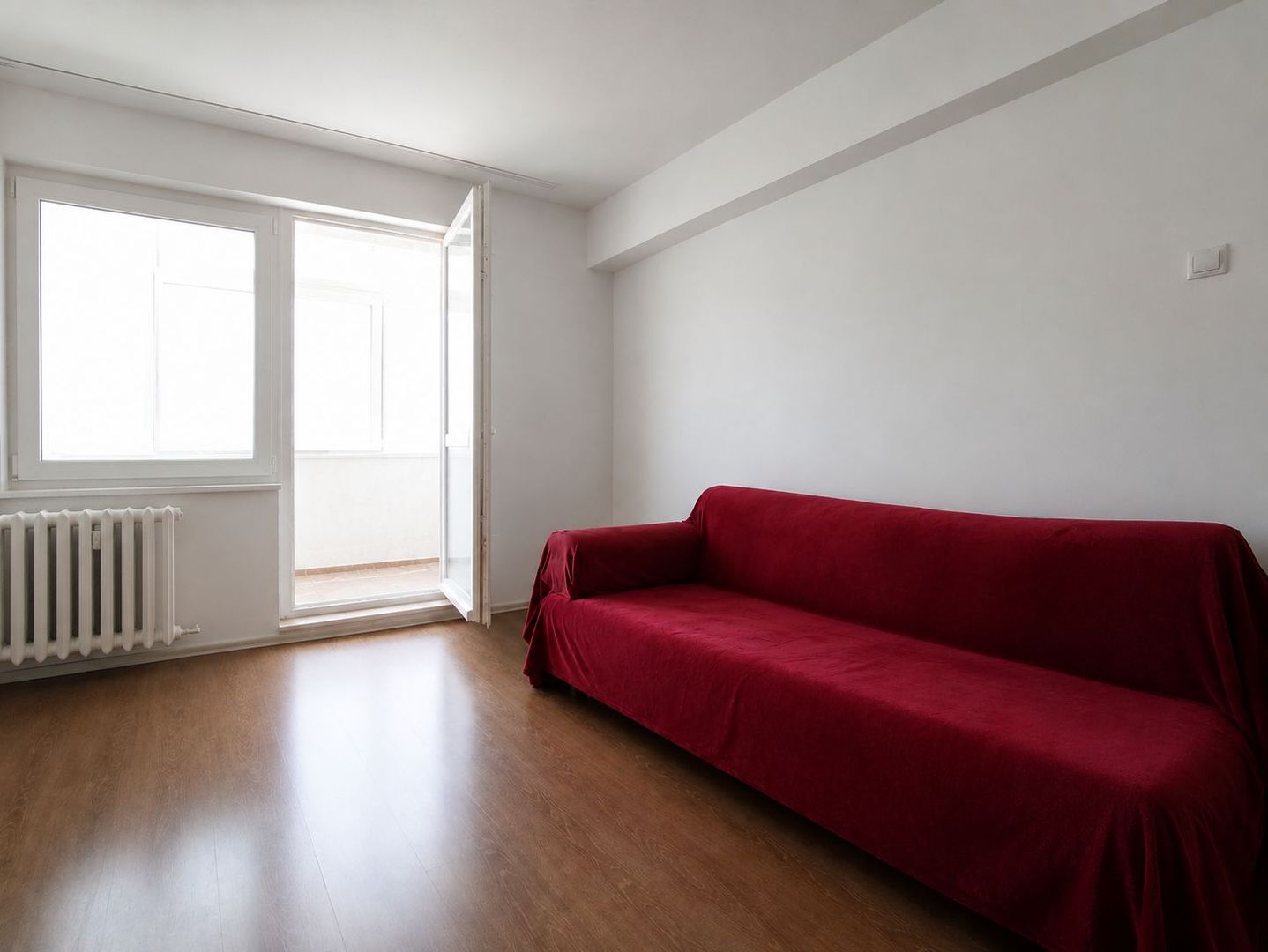 Apartament 2 camere, decomandat, Cartier Nufarul, Oradea – INCHIRIERE - Poză 1
