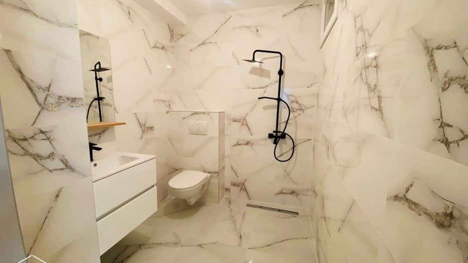 Apartament deosebit în clădire istorică pe strada Eugeniu de Savoia - Poză 7