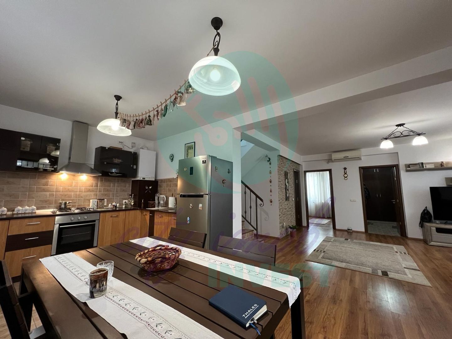 Silistea Snagovului-Casa de VACANTA  cu piscina - Poză 5