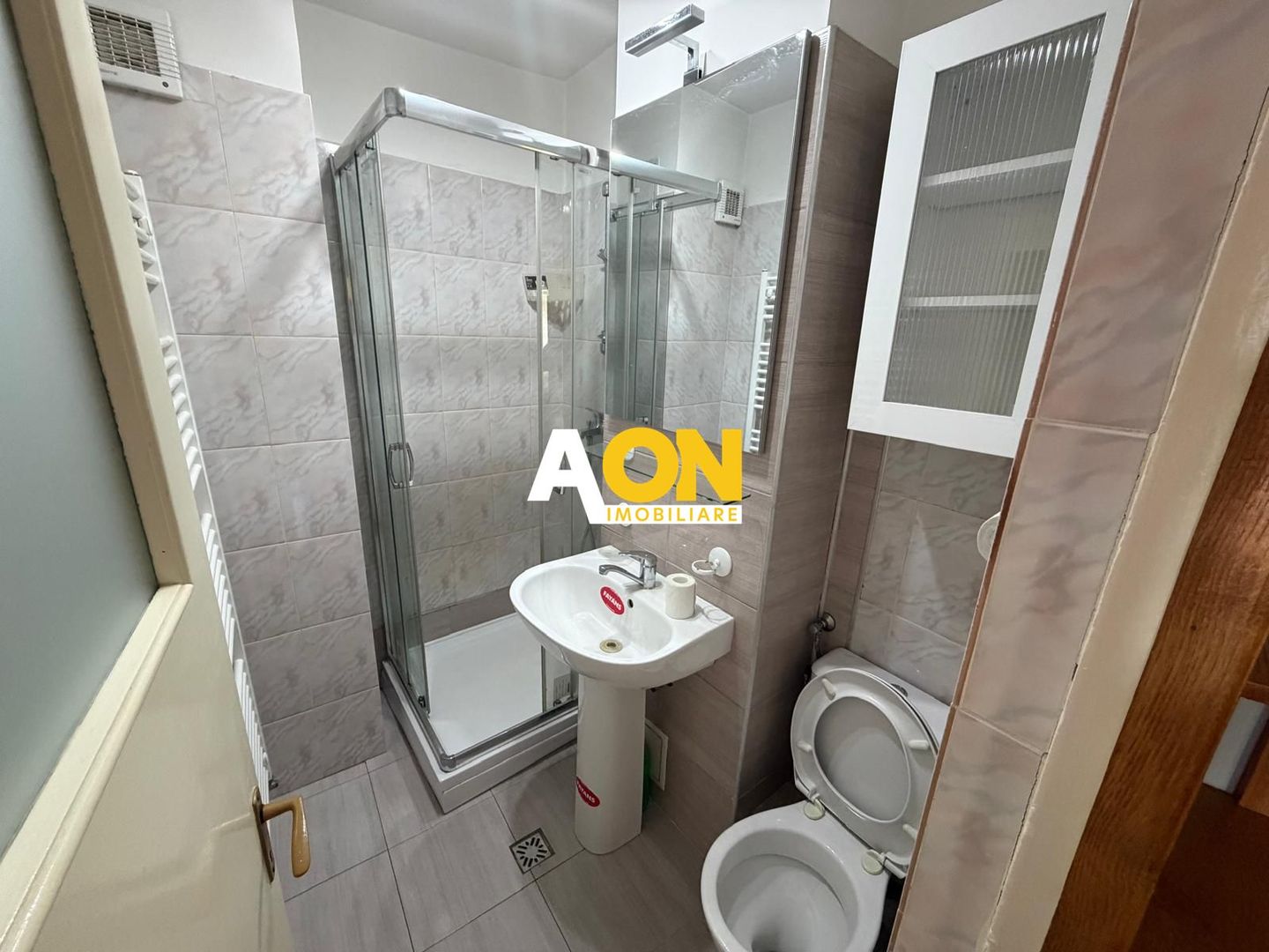 Apartament 4 Camere | Decomandat | Etaj  |  Cetate - Poză 13