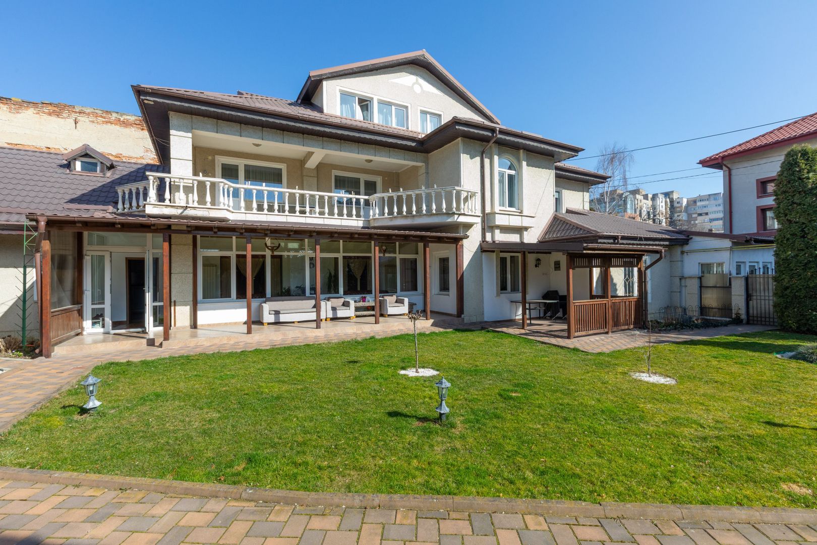 Proprietate exclusivistă ultracentrală -eleganță, spațiu și rafinament - Poză 1