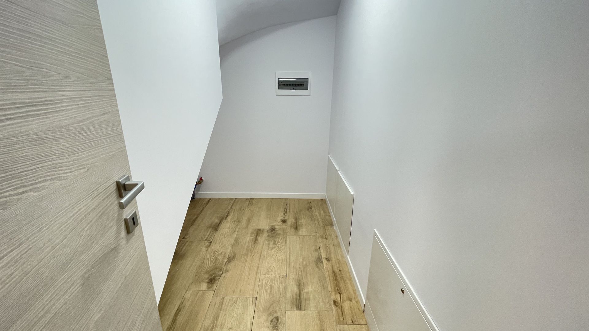 DUPLEX CU FINISAJE DE EXCEPTIE IN DUMBRAVITA - Poză 13
