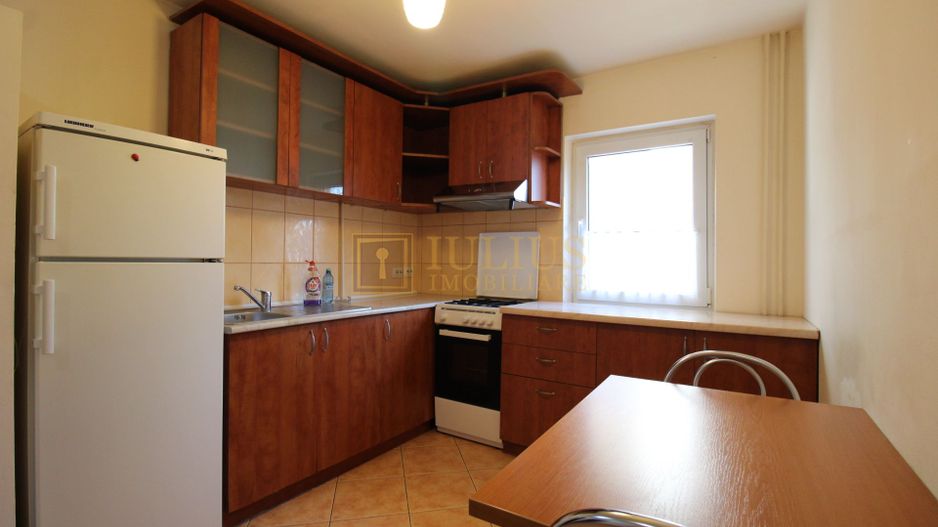 Decomandat, centrala proprie, zona Lunei - Complex Studentesc. - Poză 5