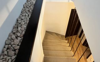 VILA CU 5 CAMERE SI CURTE DE 100 MP LA INCHIRIERE IN ZONA DOROBANTI - Poză 21