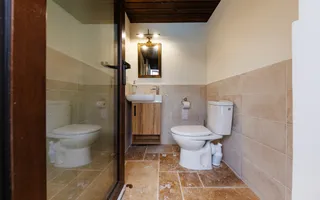 Casa de Lux cu Design Clasic și Piscină la limita dintre Timișoara și Dumbrăvița - Poză 37