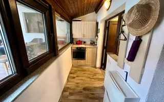 Casă individuală cu 5 camere și curte proprie - în Cisnădioara - Poză 13