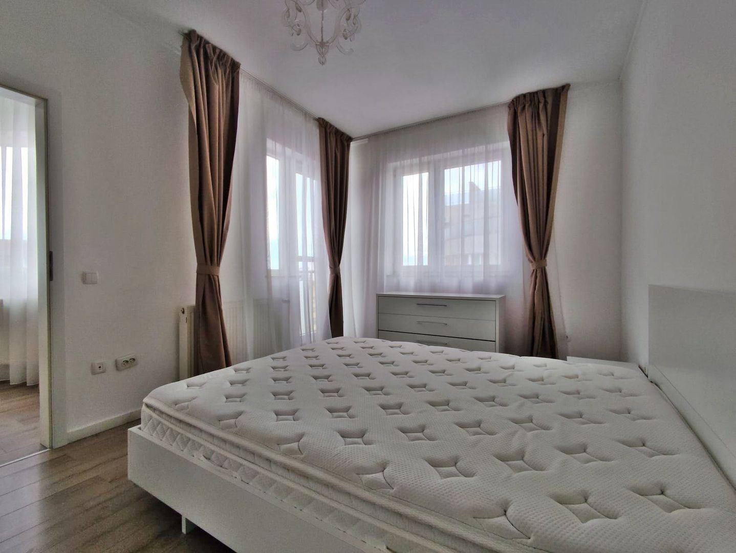Apartament 3 camere in Cartierul Luceafarul, Oradea - inchiriere - Poză 9