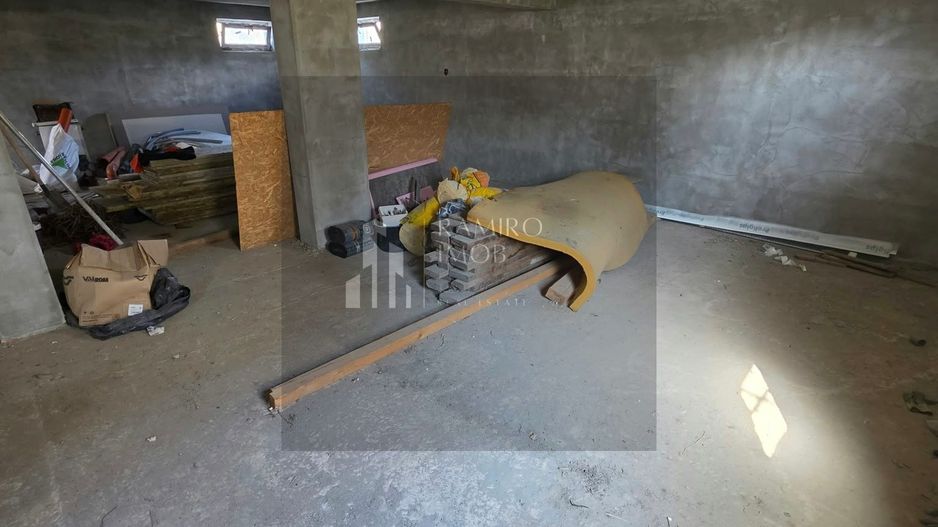 DUPLEX D+P+1 CU GARAJ SUBTERAN DE 60 MP – TEREN 241 MP – BRAGADIRU - Poză 4