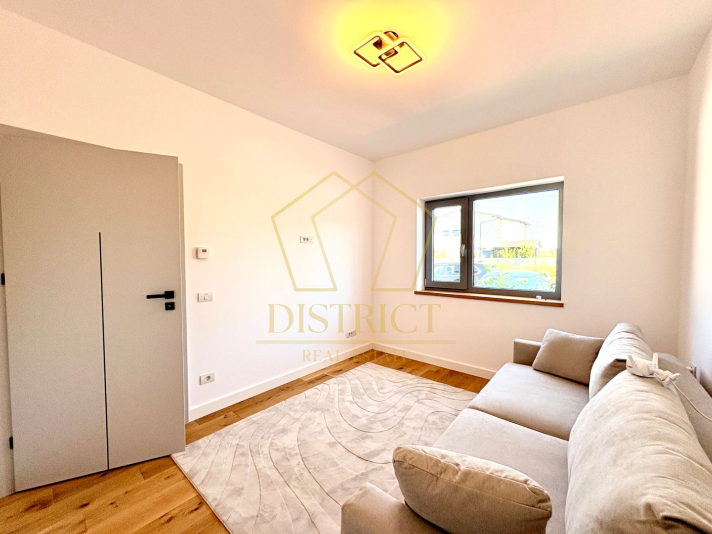 Duplex superb cu 4 camere, mobilat si utilat | Mosnita Noua - Poză 13