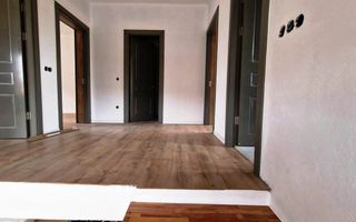 Casa tip duplex - Poză 8