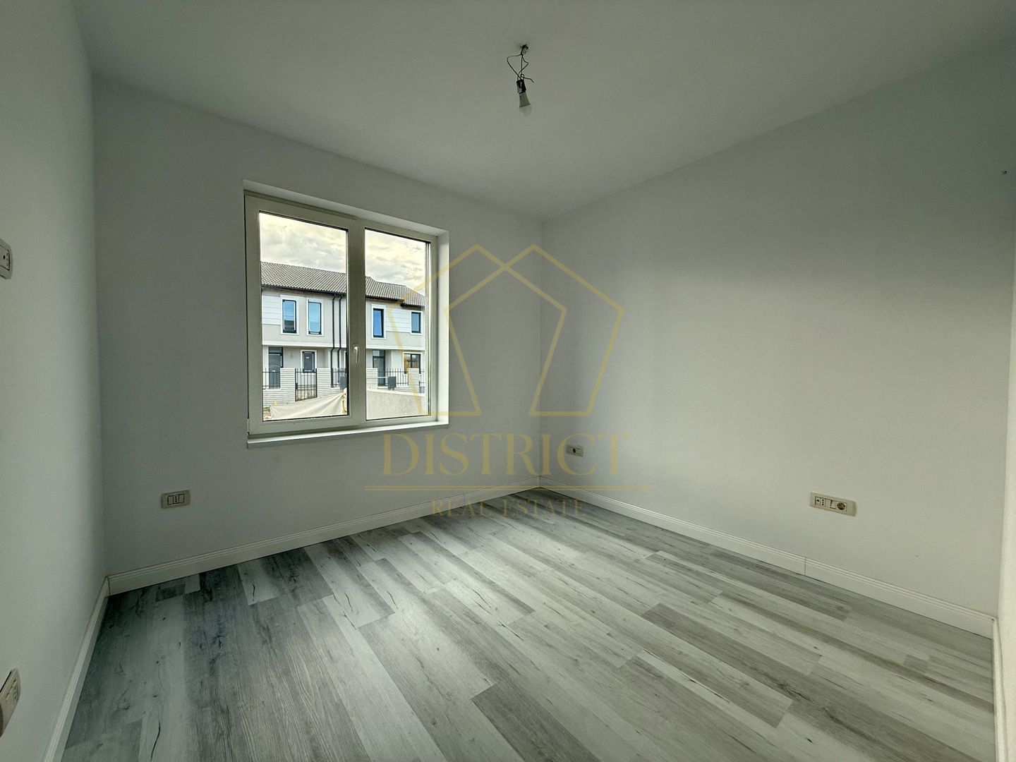 Casa tip duplex de 110 mp utili cu 4 camere | Sacalaz - Poză 6