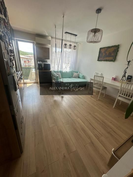 Apartament de vanzare 3 camere, 66 mp, 2 bai, balcon, 2 parcari - Poză 3