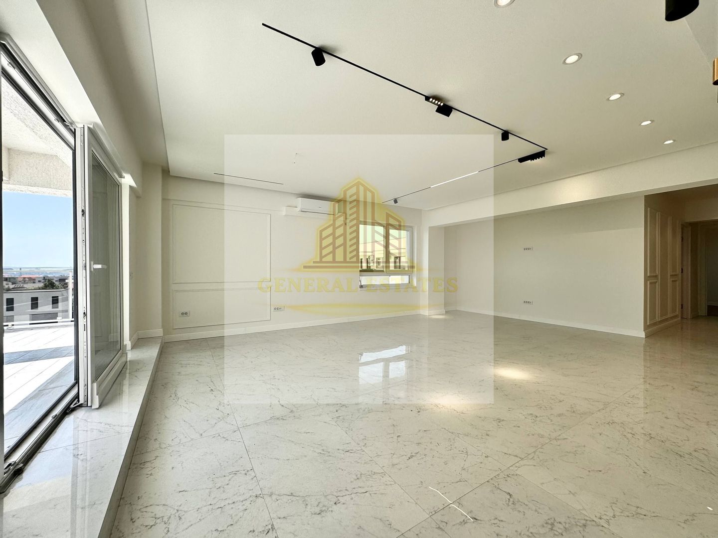 Vânzare Penthouse cu Terasă generoasă în Complexul Atrium Garden - Poză 2