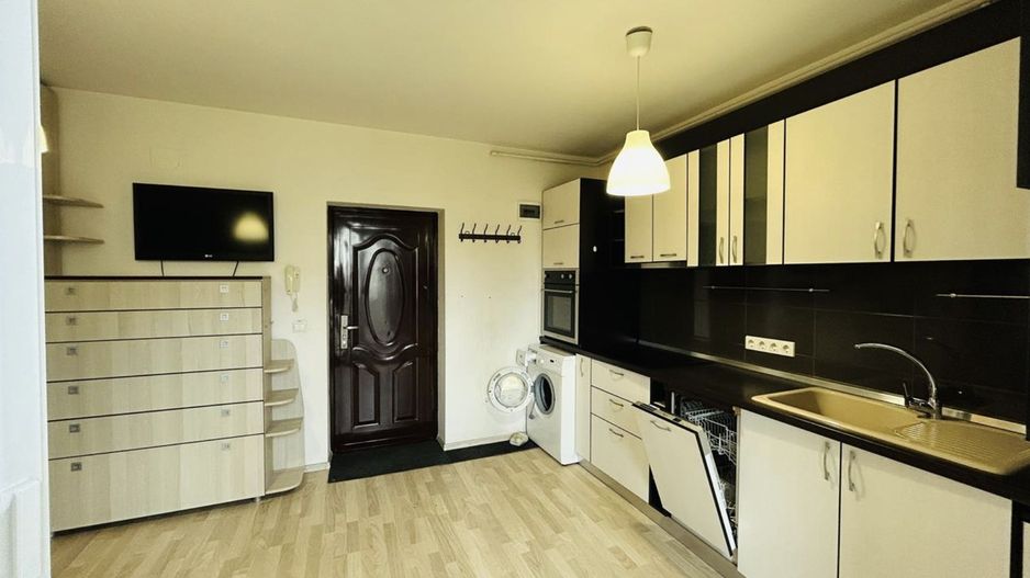 Apartament 2 camere, la cheie, balcon, boxa, loc de parcare - Poză 7