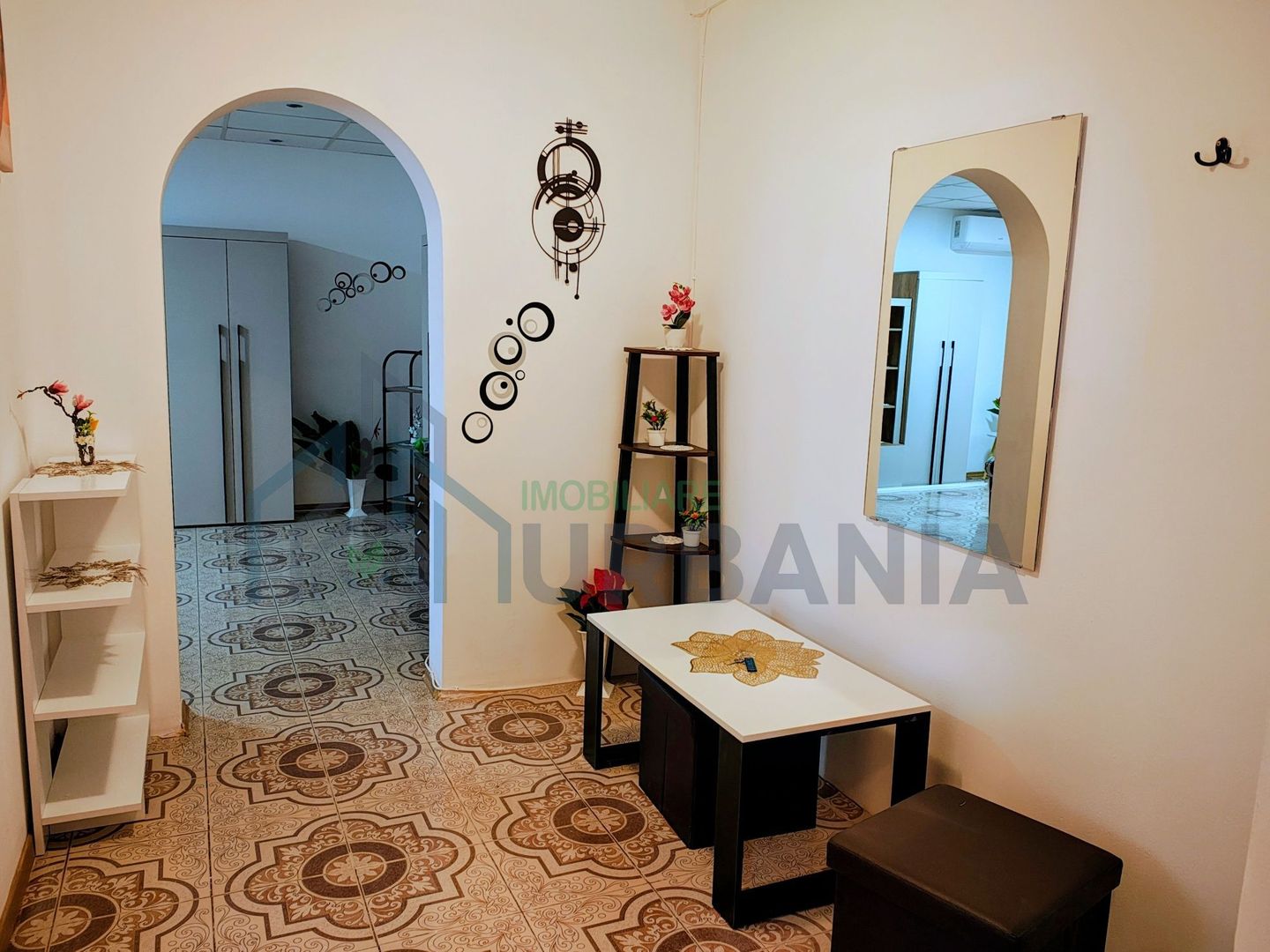 Apartament 2 camere decomandat, renovat, mobilat și utilat, zona Promenadă - Poză 4