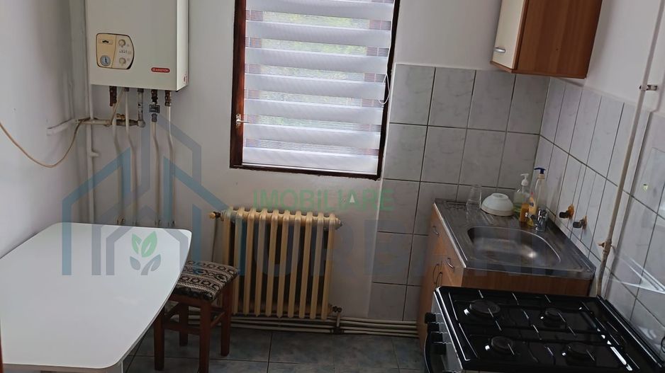 Apartament 2 camere decomandat de închiriat în zona Tudor Vladimirescu - Poză 2