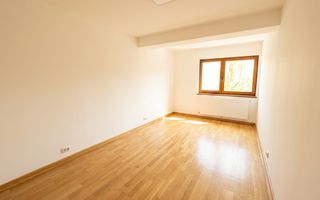 4 camere/ 2 bai / 119 mp/ parcare in curte / zona strazii Bucuresti - Poză 6