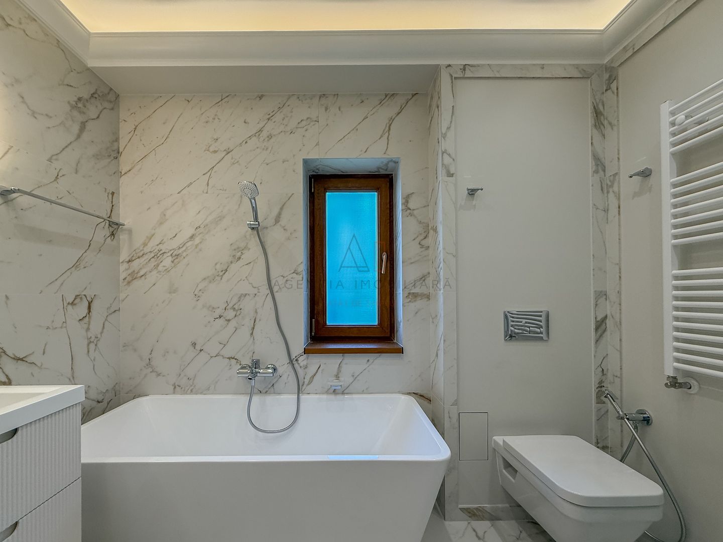 3 camere zona Capitale - Poză 11