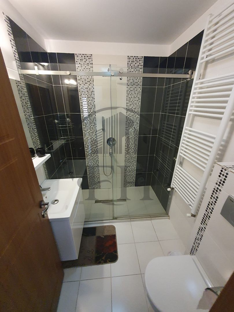 SOLD / VANDUT Apartament cu 2 camere de vânzare în zona Central - Poză 4