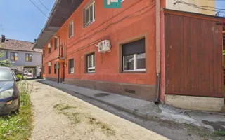 Apartament cu 2 camere și curte ultracentral - Poză 18