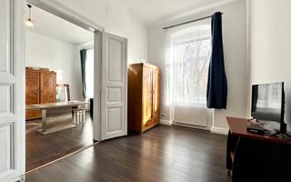 Un apartament care îți oferă orașul la un pas și vedere la Bega - Poză 8