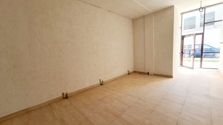 Spatiu de vanzare - Poză 3