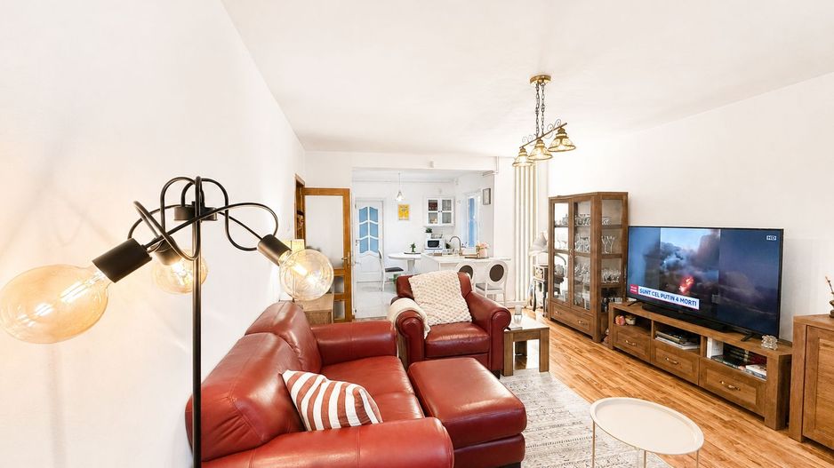 Casa de vanzare si teren 1360mp in Viile Noi Constanta - Poză 10