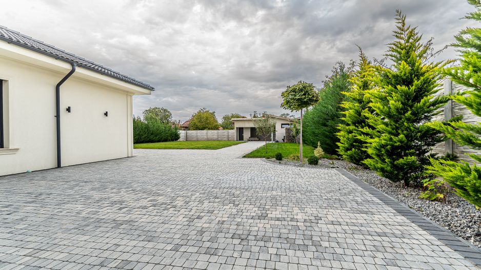 Vila la sol cu teren generos si finisaje premium Comision 0% - Poză 11