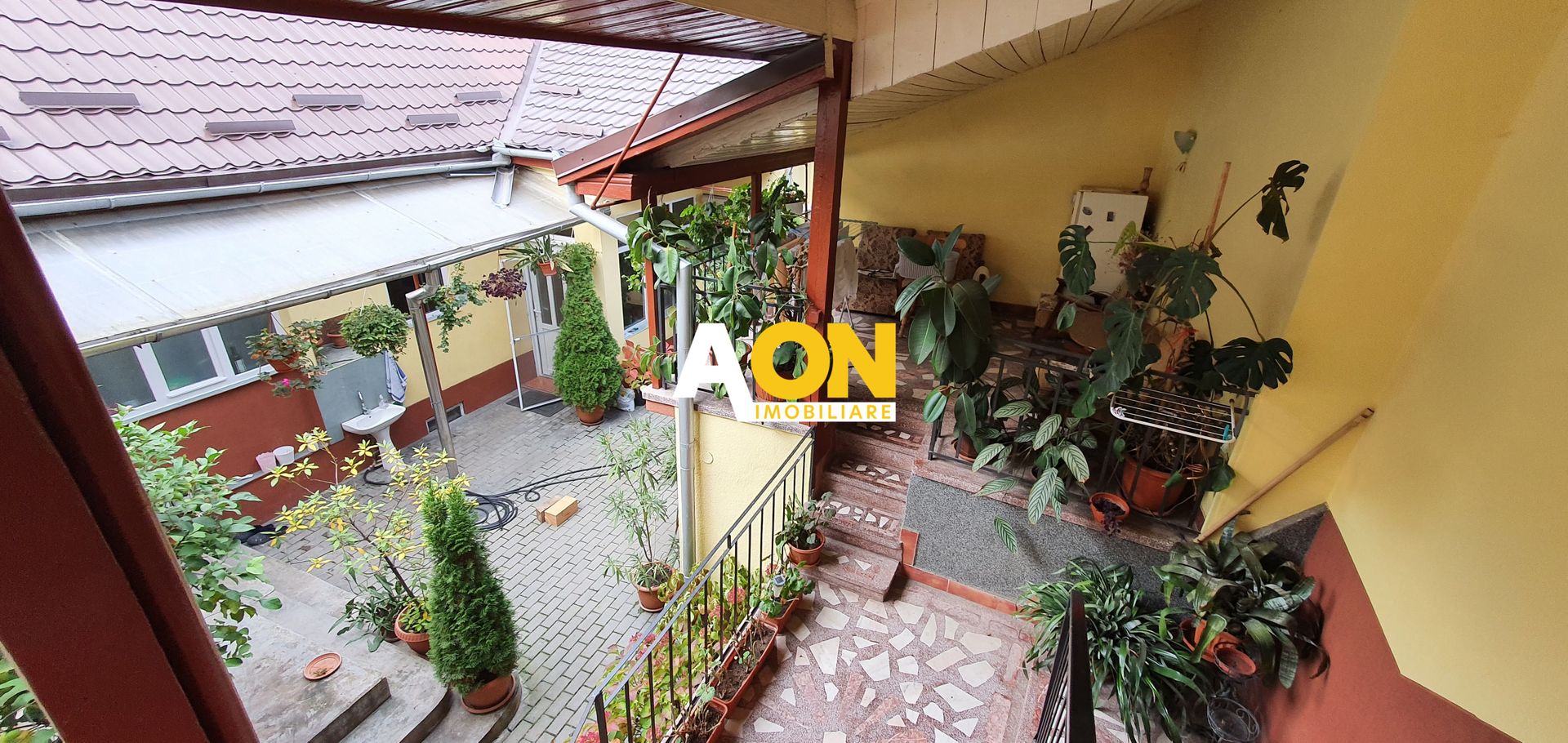 Casa cu 7 camere, 2 spatii comerciale, pretabila pt. birouri, Centru - Poză 3