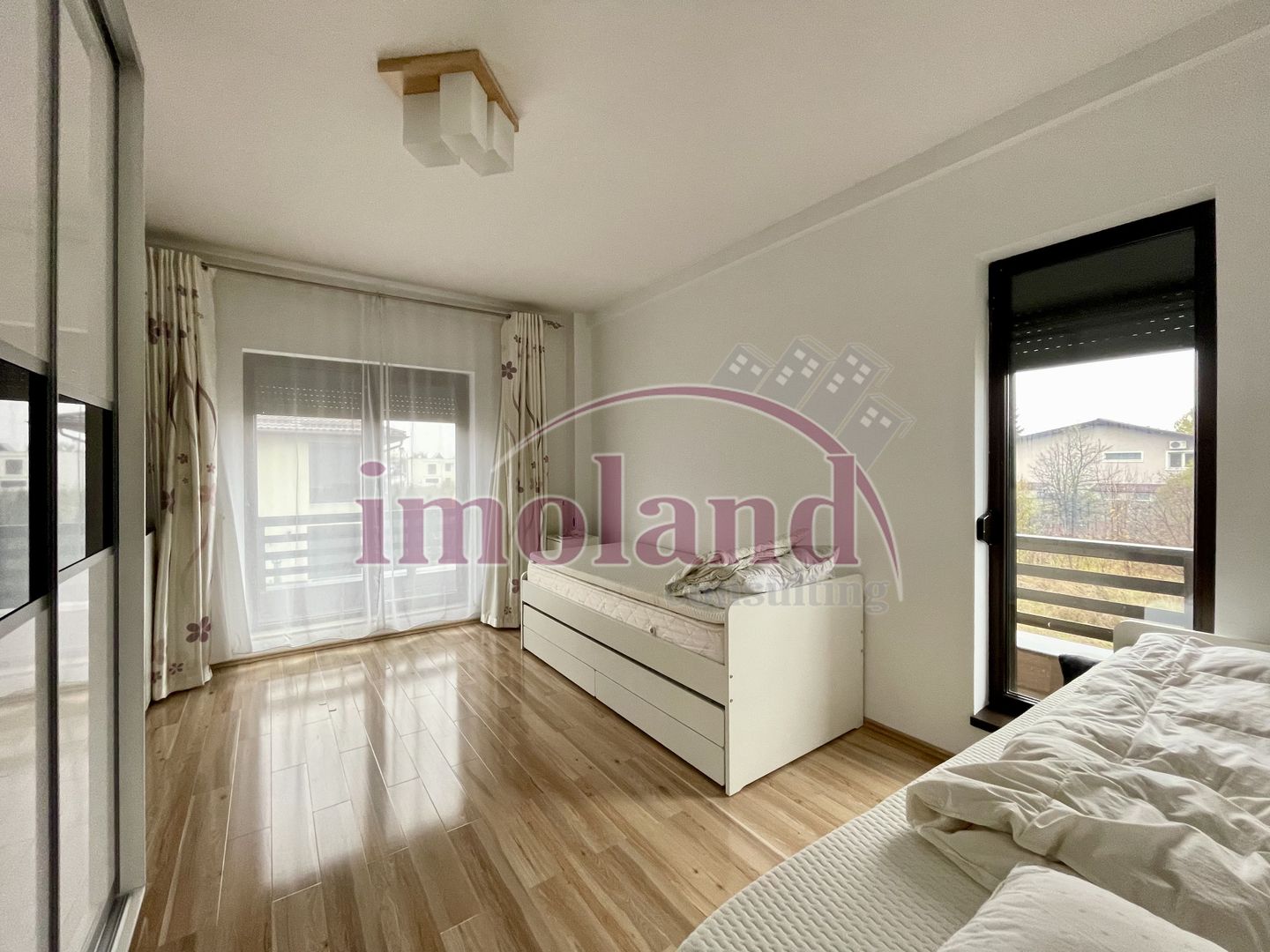 Închiriere vila 2018, 3 camere 150 mp - complex închis, Pipera - Poză 17