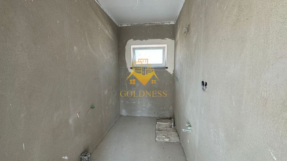 Casa 4 Camere Semifinisata, Curte 450mp, Terasa 65mp,  Dezmir - Poză 15