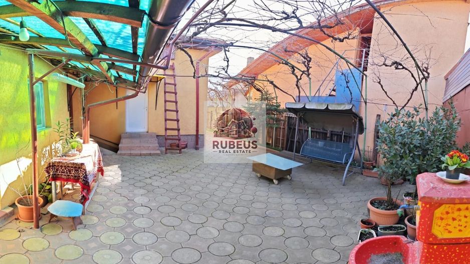 Casa cu personalitate in Calomfirescu – spatiu, liniste si teren gener - Poză 23