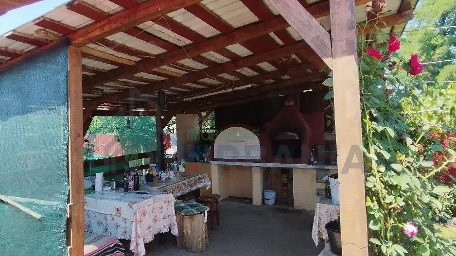 Casă de vânzare, zona Al. I. Cuza, Iași - Poză 2