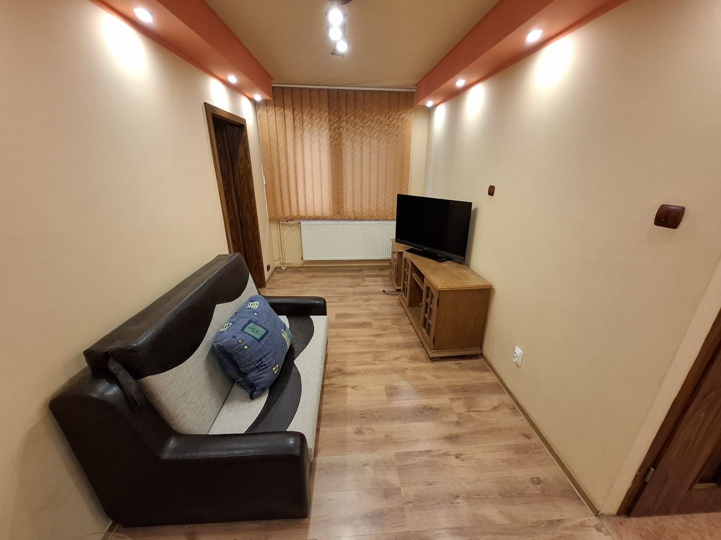 Ap 2 camere, renovat, amenajat et 2,bloc izolat, Sagului - Poză 13