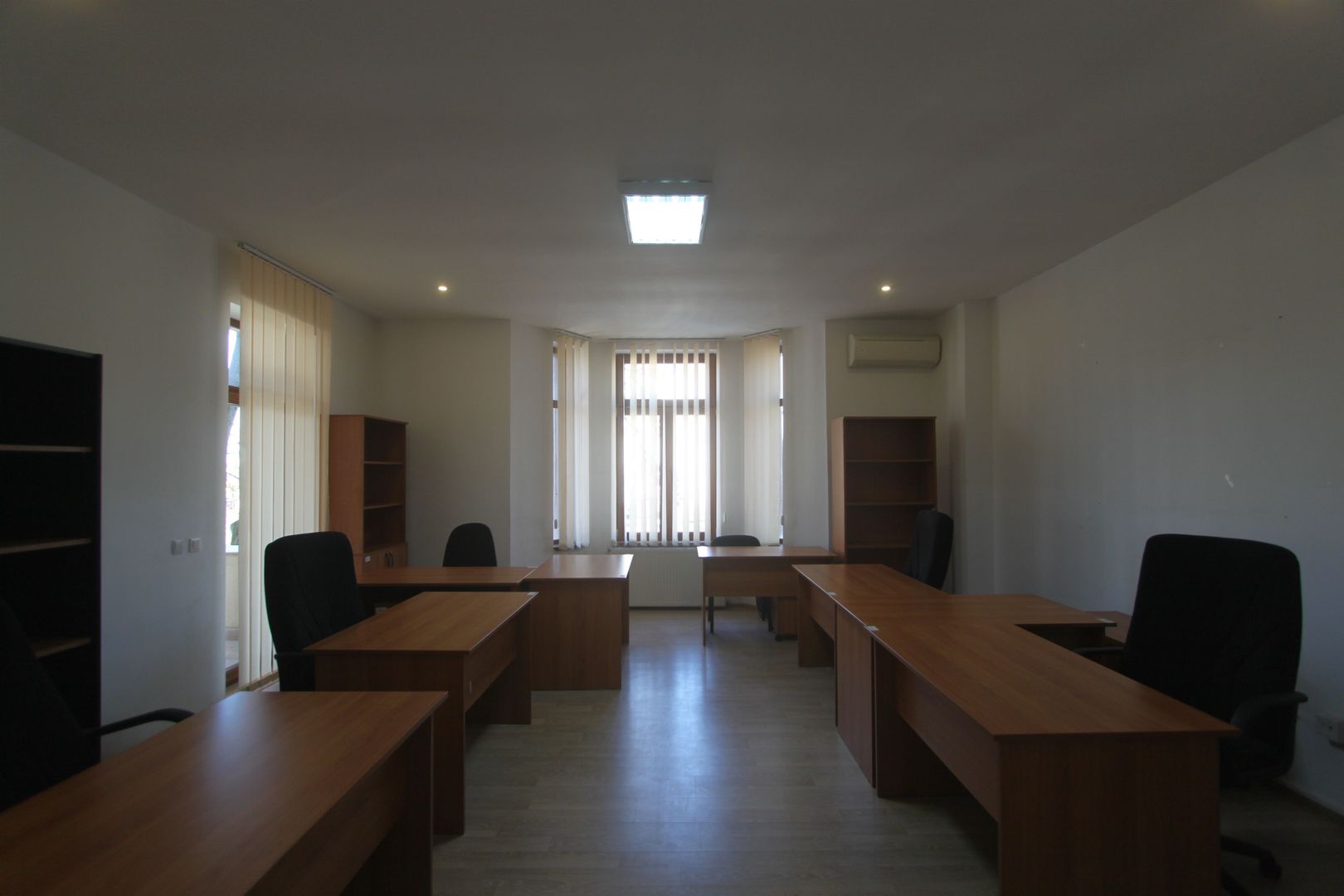 Birouri pe Take Ionescu - 2000 euro+TVA - Poză 2