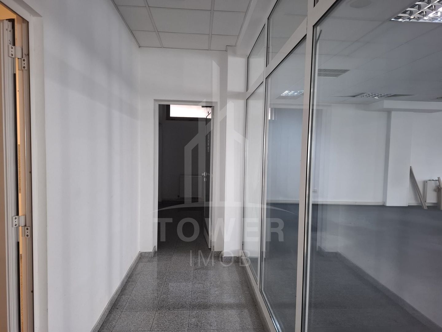 Spațiu de birouri ultracentral (cladire nou) - sup. utila 275 mp - Poză 5