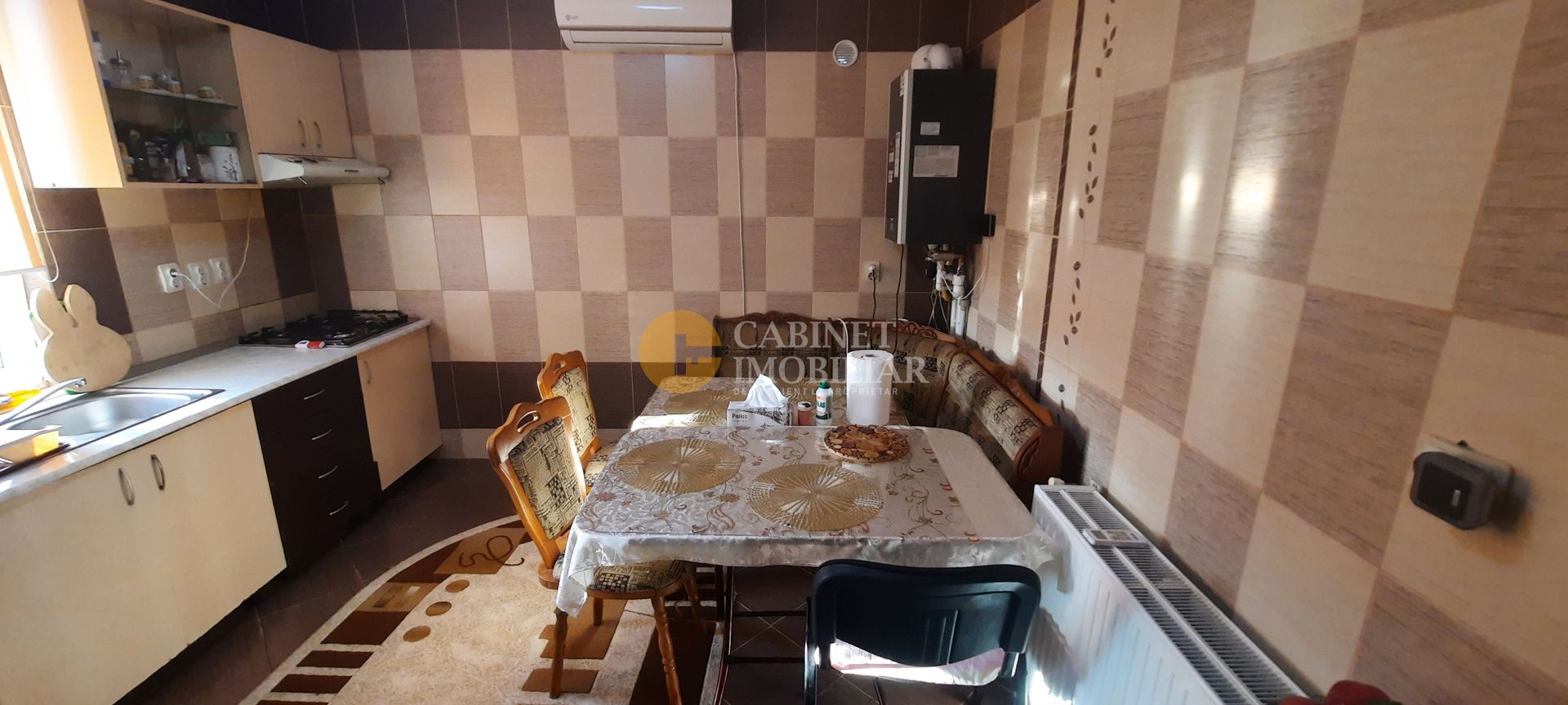 Vilă deosebită în Aroneanu – la doar 5 km de Tg. Cucu | 319.000 € - Poză 12